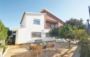 7 Bedroom Beautiful Home In Santa Susanna